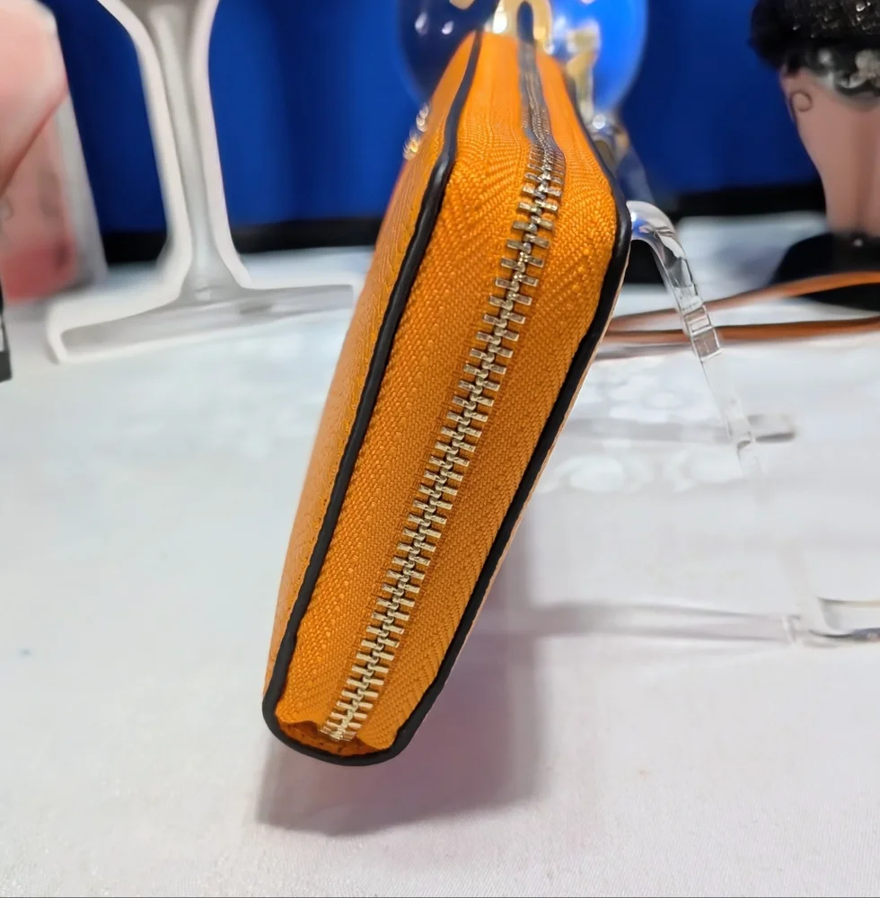Michael Kors Jet Set Large Leather Travel Continental Wallet/Wristlet Pop Orange